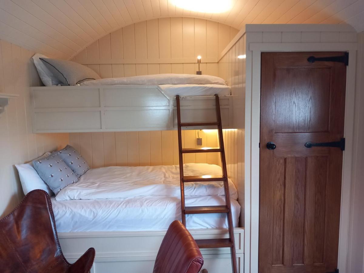 Delightful Shepherds Hut 韦斯特波特 外观 照片
